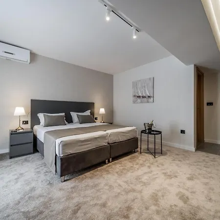 Rei 2 贝尔格莱德